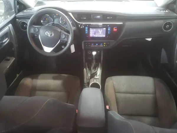 5YFBURHE3JP799152 2018 TOYOTA COROLLA - Image 8