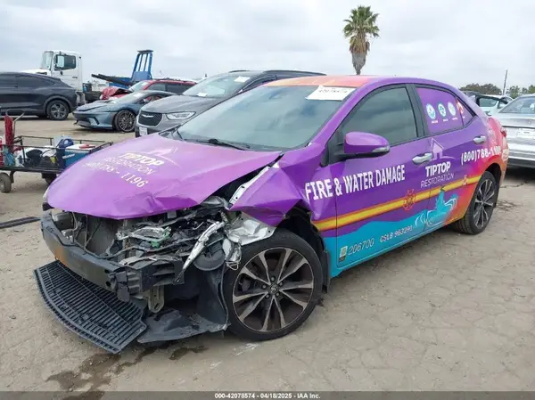 5YFBURHE3JP800705 2018 TOYOTA COROLLA - Image 2