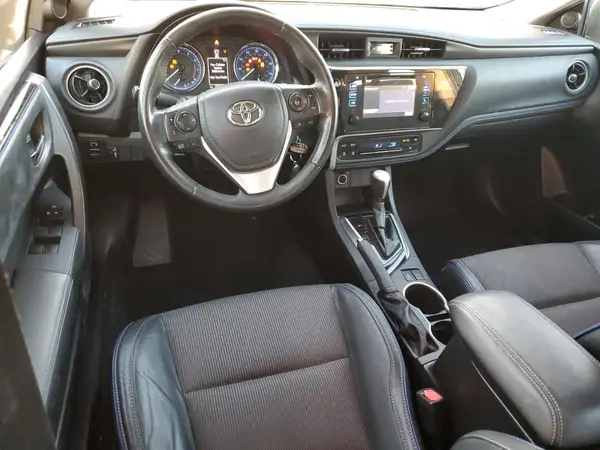 5YFBURHE3JP801224 2018 TOYOTA COROLLA - Image 8