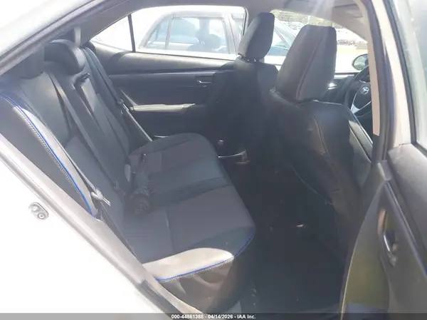 5YFBURHE3JP801403 2018 TOYOTA COROLLA - Image 8