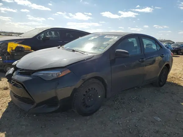 5YFBURHE3JP803586 2018 TOYOTA COROLLA - Image 1