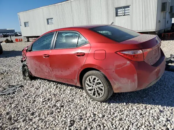 5YFBURHE3JP806522 2018 TOYOTA COROLLA - Image 2