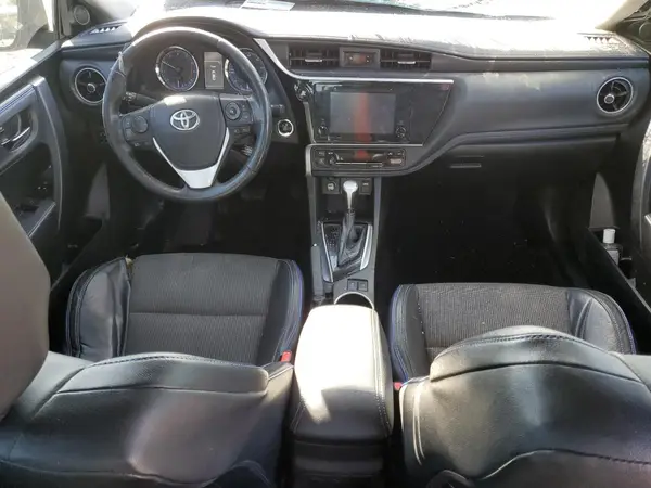 5YFBURHE3JP807802 2018 TOYOTA COROLLA - Image 8