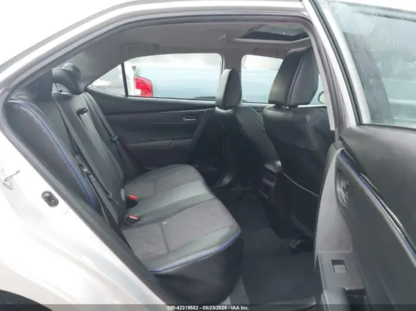 5YFBURHE3JP812692 2018 TOYOTA COROLLA - Image 8