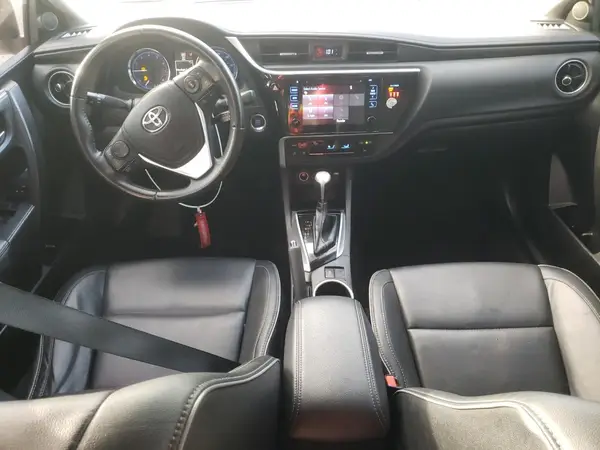 5YFBURHE3JP813728 2018 TOYOTA COROLLA - Image 8
