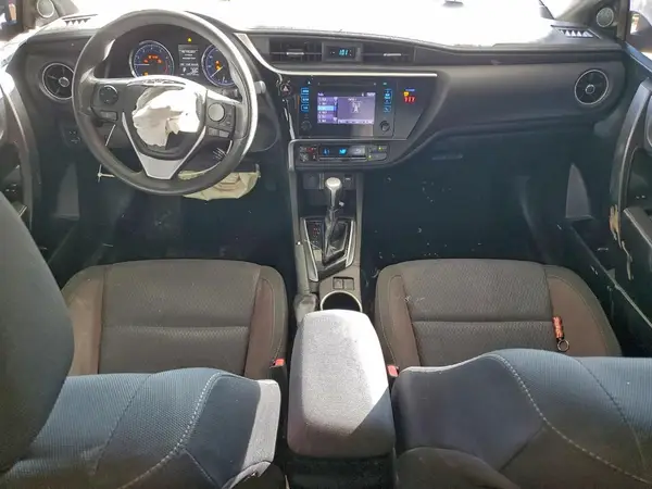 5YFBURHE3JP815396 2018 TOYOTA COROLLA - Image 8
