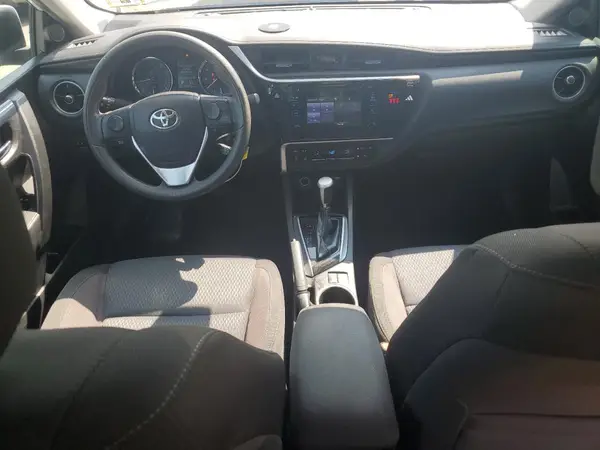 5YFBURHE3JP815530 2018 TOYOTA COROLLA - Image 8