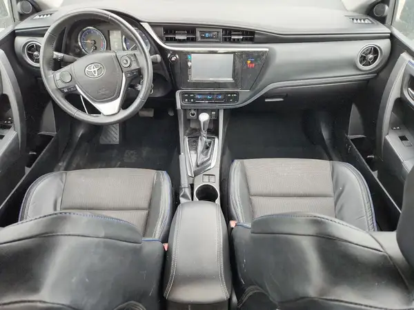 5YFBURHE3JP820842 2018 TOYOTA COROLLA - Image 8