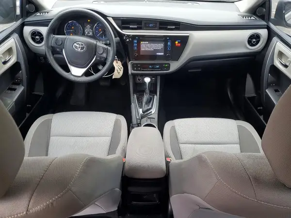 5YFBURHE3JP821067 2018 TOYOTA COROLLA - Image 8