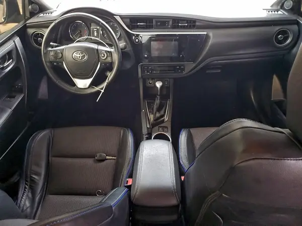 5YFBURHE3JP823921 2018 TOYOTA COROLLA - Image 8