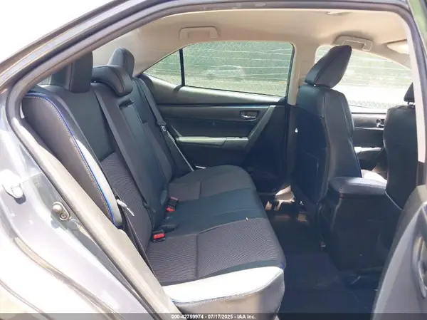 5YFBURHE3JP824860 2018 TOYOTA COROLLA - Image 8