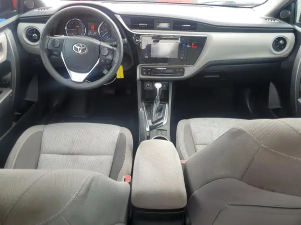 5YFBURHE3JP825670 2018 TOYOTA COROLLA - Image 8
