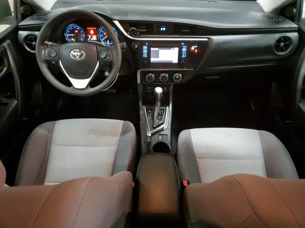 5YFBURHE3JP826625 2018 TOYOTA COROLLA - Image 8