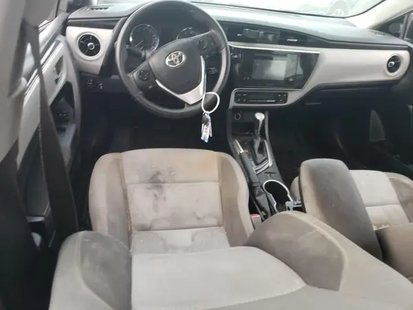 5YFBURHE3JP827144 2018 TOYOTA COROLLA - Image 8