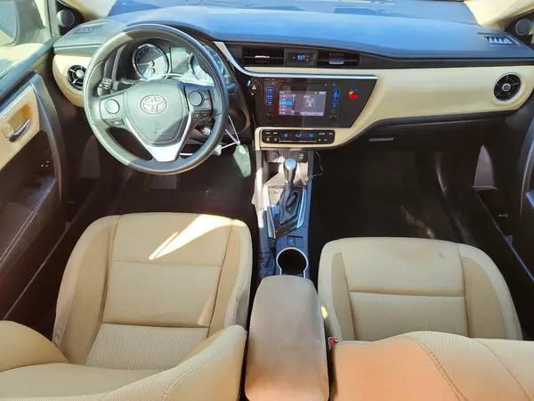 5YFBURHE3JP827998 2018 TOYOTA COROLLA - Image 8