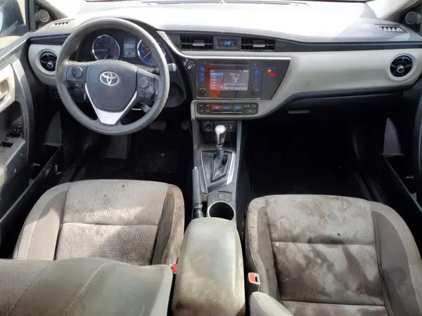 5YFBURHE3JP828259 2018 TOYOTA COROLLA - Image 8