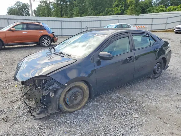 5YFBURHE3JP828343 2018 TOYOTA COROLLA - Image 1