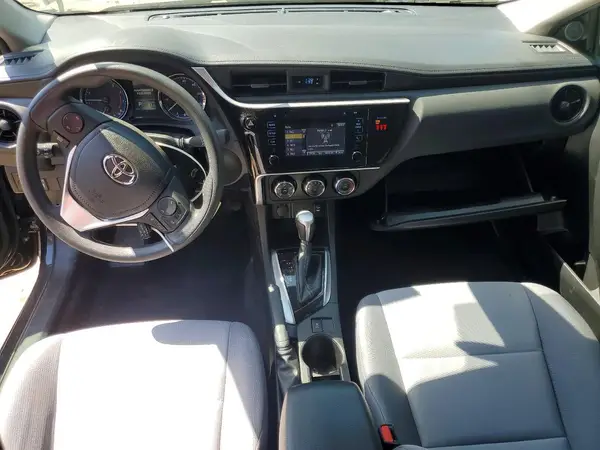 5YFBURHE3JP832375 2018 TOYOTA COROLLA - Image 8