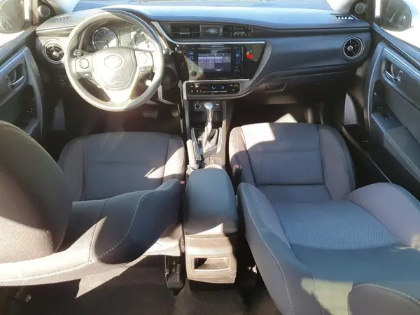 5YFBURHE3JP832912 2018 TOYOTA COROLLA - Image 8