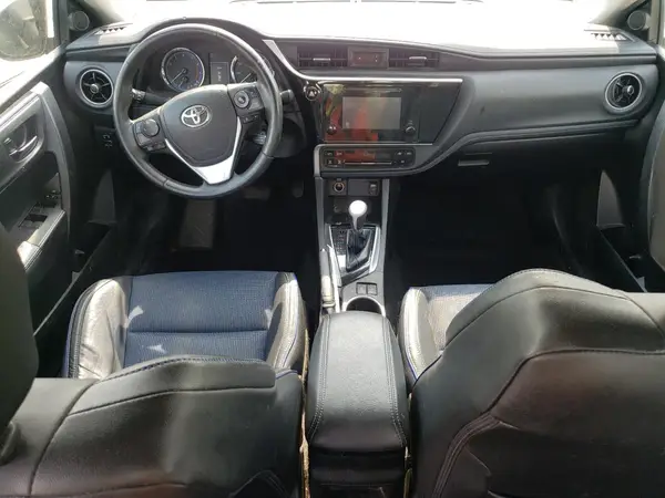 5YFBURHE3JP834529 2018 TOYOTA COROLLA - Image 8