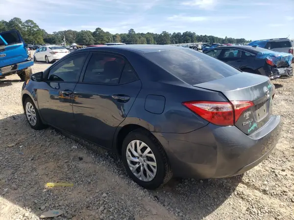 5YFBURHE3JP836491 2018 TOYOTA COROLLA - Image 2