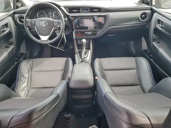 5YFBURHE3JP838256 2018 TOYOTA COROLLA - Image 8