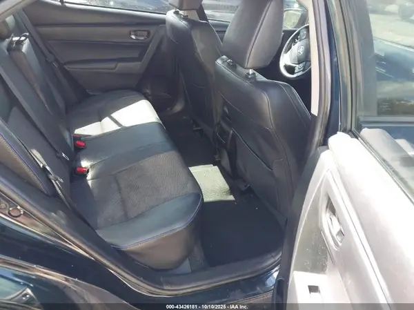 5YFBURHE3JP838905 2018 TOYOTA COROLLA - Image 8