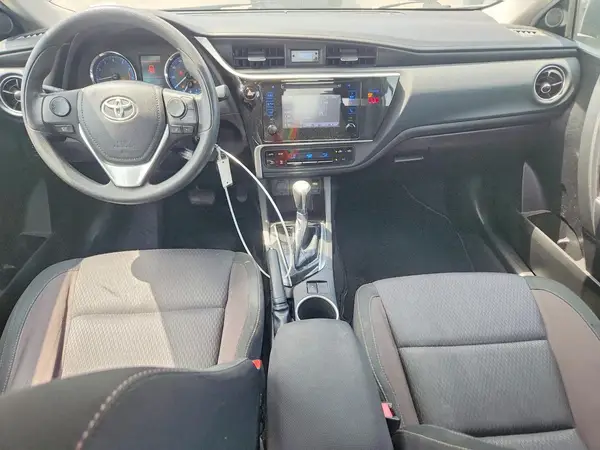 5YFBURHE3JP840007 2018 TOYOTA COROLLA - Image 8