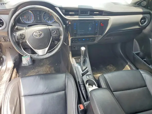 5YFBURHE3JP840962 2018 TOYOTA COROLLA - Image 8
