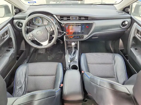 5YFBURHE3JP842419 2018 TOYOTA COROLLA - Image 8