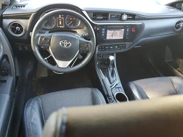 5YFBURHE3JP844056 2018 TOYOTA COROLLA - Image 8