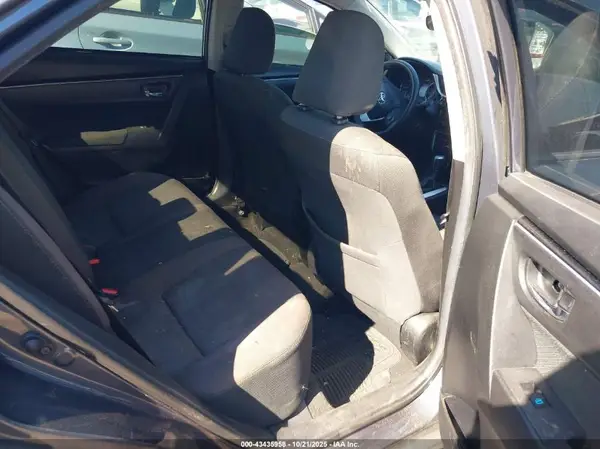 5YFBURHE3JP844199 2018 TOYOTA COROLLA - Image 8