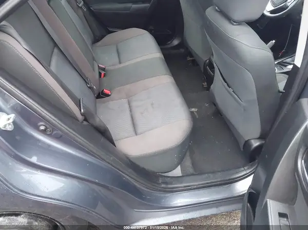 5YFBURHE3JP844610 2018 TOYOTA COROLLA - Image 8