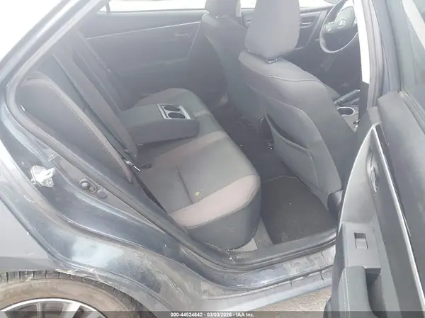 5YFBURHE3JP847412 2018 TOYOTA COROLLA - Image 8