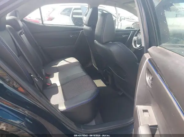 5YFBURHE3JP847801 2018 TOYOTA COROLLA - Image 8