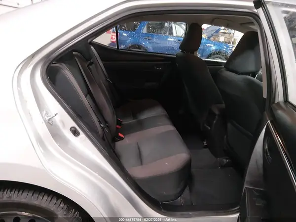 5YFBURHE3JP848852 2018 TOYOTA COROLLA - Image 8