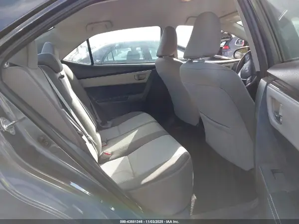 5YFBURHE3JP849080 2018 TOYOTA COROLLA - Image 8