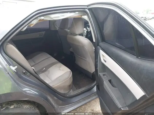 5YFBURHE3JP849676 2018 TOYOTA COROLLA - Image 8