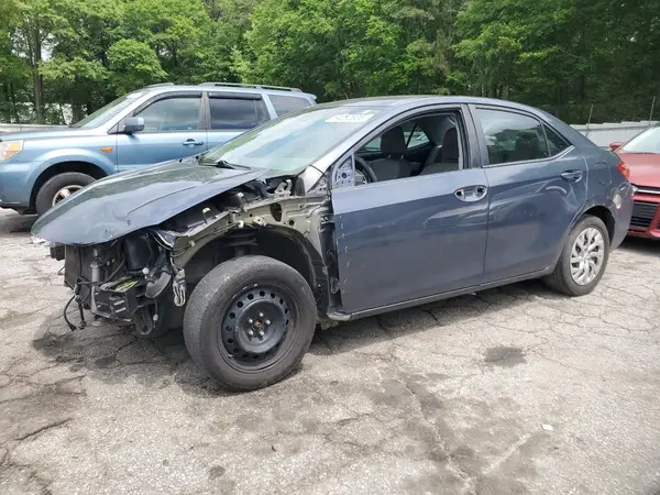 5YFBURHE3JP853145 2018 TOYOTA COROLLA - Image 1