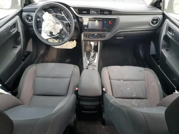 5YFBURHE3JP854716 2018 TOYOTA COROLLA - Image 8