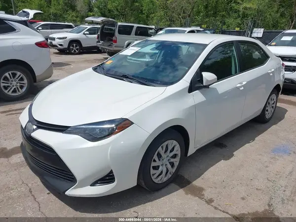 5YFBURHE3KP858069 2019 TOYOTA COROLLA - Image 2