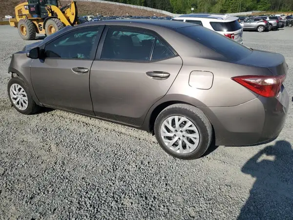 5YFBURHE3KP860856 2019 TOYOTA COROLLA - Image 2