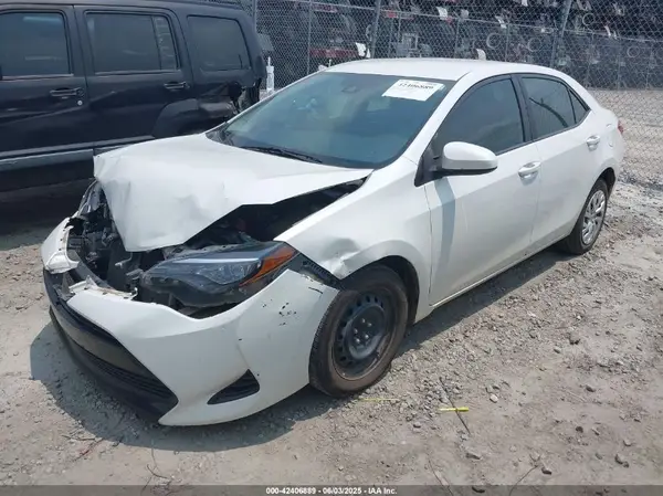 5YFBURHE3KP863580 2019 TOYOTA COROLLA - Image 2