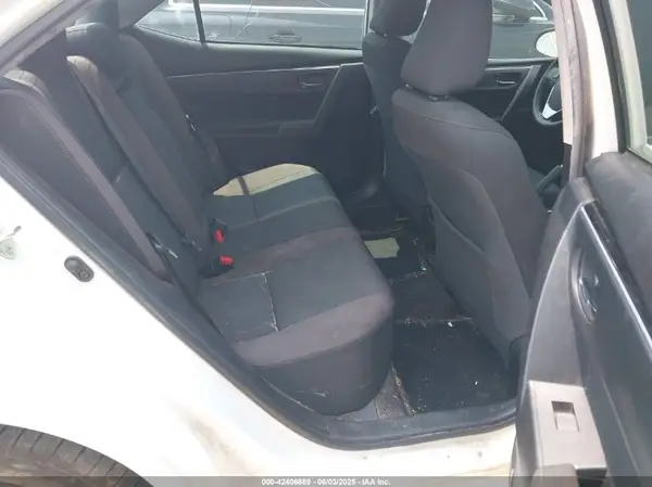5YFBURHE3KP863580 2019 TOYOTA COROLLA - Image 8