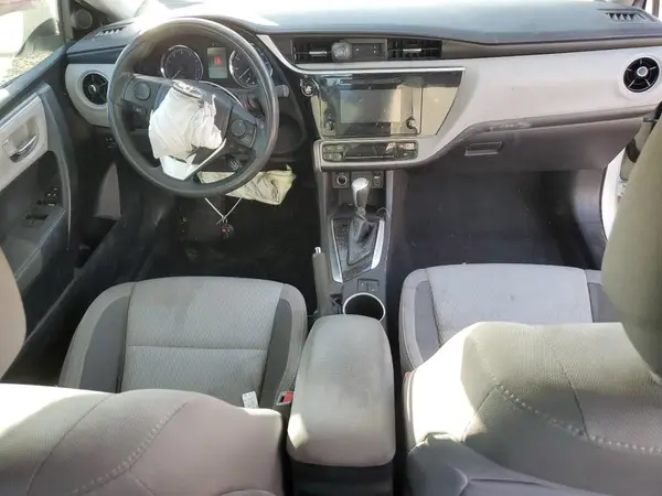 5YFBURHE3KP863675 2019 TOYOTA COROLLA - Image 8