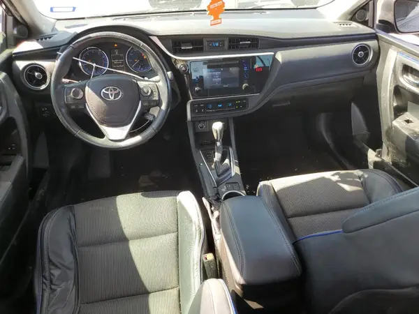 5YFBURHE3KP864633 2019 TOYOTA COROLLA - Image 8