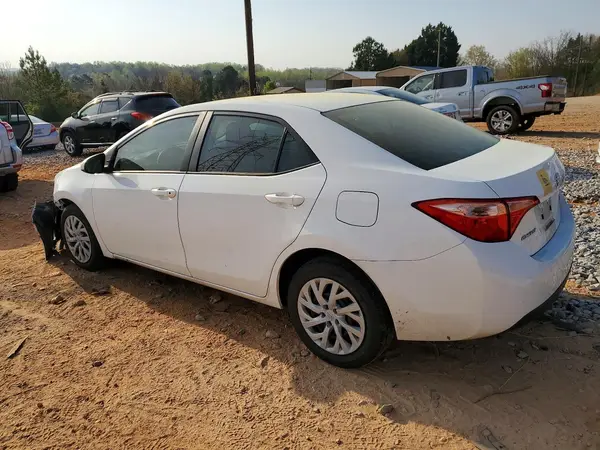 5YFBURHE3KP865104 2019 TOYOTA COROLLA - Image 2
