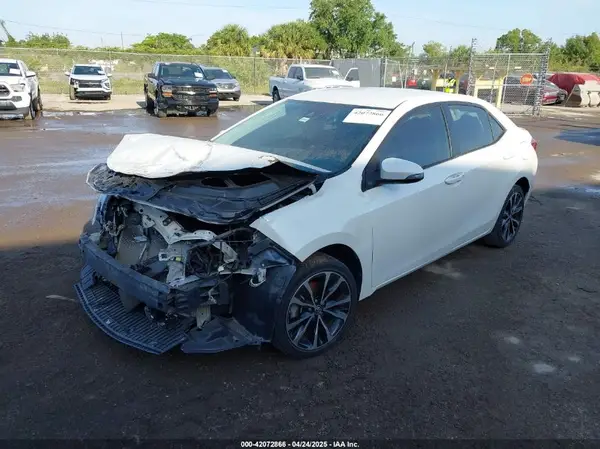 5YFBURHE3KP865121 2019 TOYOTA COROLLA - Image 2