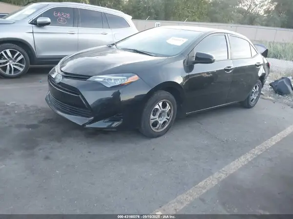5YFBURHE3KP866527 2019 TOYOTA COROLLA - Image 2