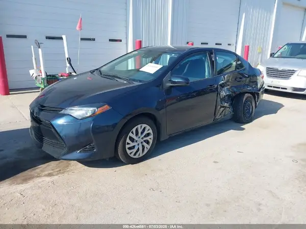 5YFBURHE3KP868584 2019 TOYOTA COROLLA - Image 2